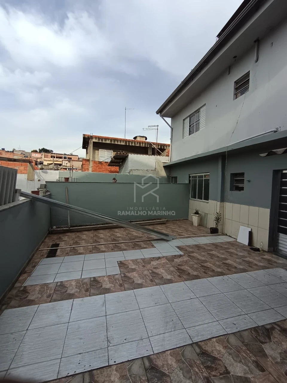 Imagens do imóveis CASA 5 COMODOS PARA ALUGAR