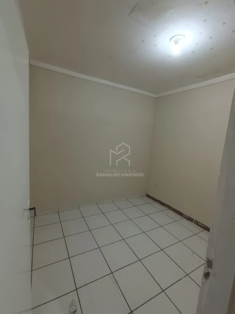 Imagens do imóveis CASA 5 COMODOS PARA ALUGAR