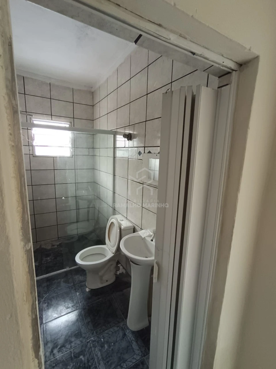 Imagens do imóveis CASA 5 COMODOS PARA ALUGAR