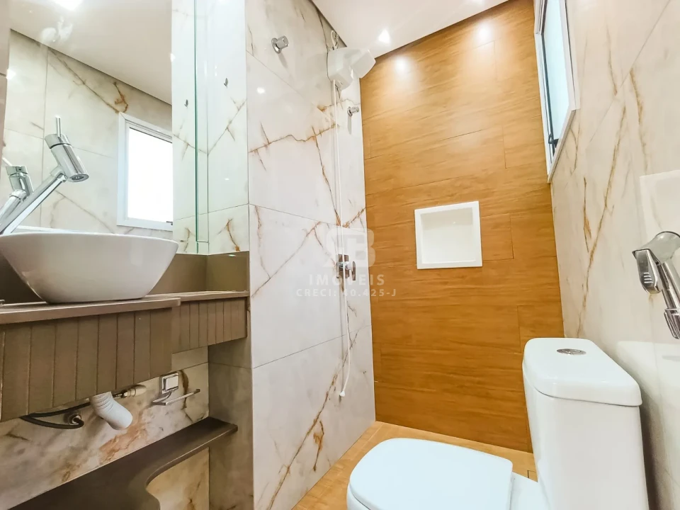 Imagens do imóveis COBERTURA CONDOMINIO LARISSA