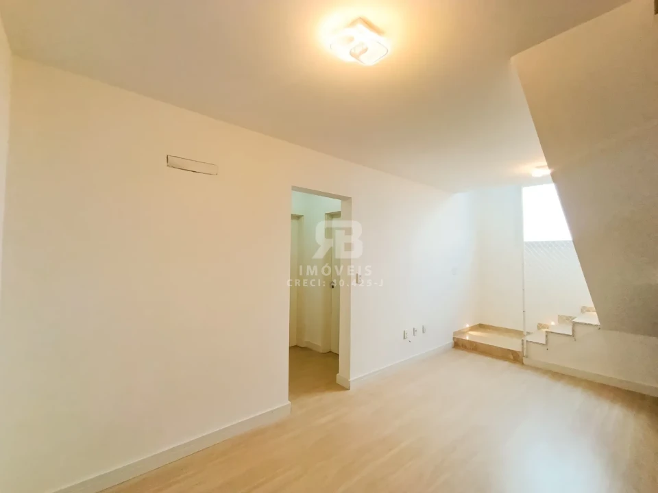 Imagens do imóveis COBERTURA CONDOMINIO LARISSA
