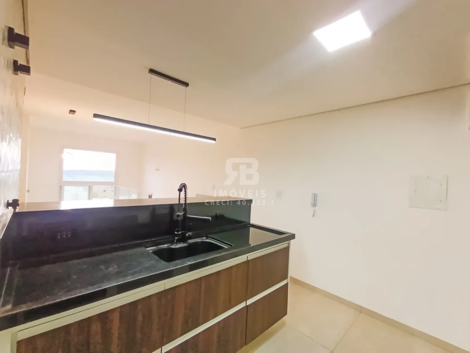 Imagens do imóveis COBERTURA CONDOMINIO LARISSA