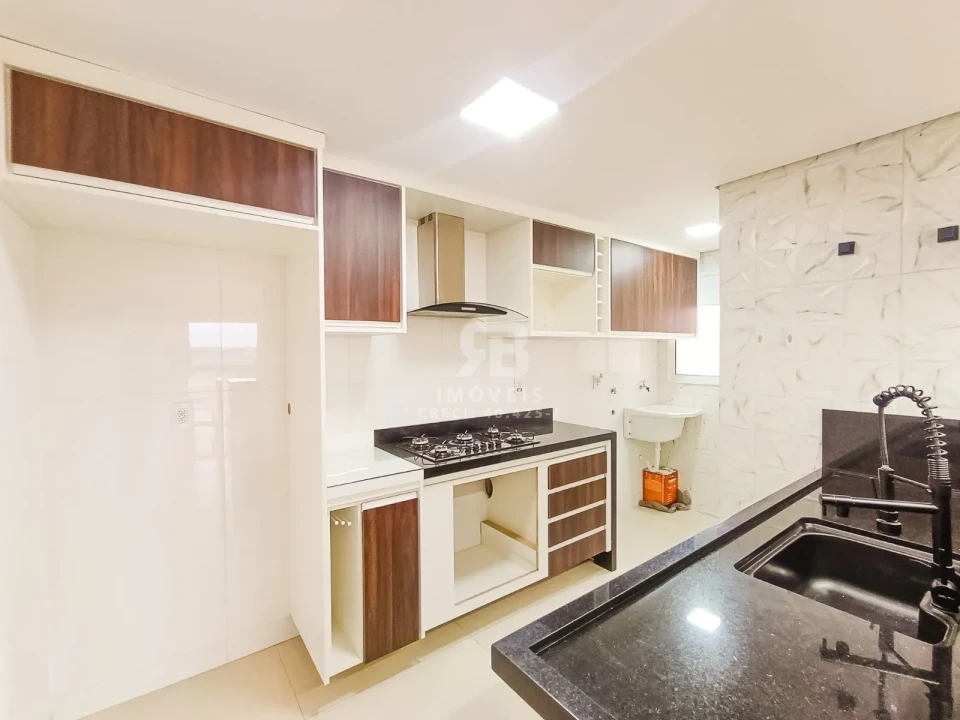 Imagens do imóveis COBERTURA CONDOMINIO LARISSA