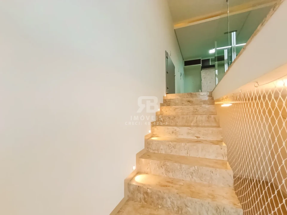 Imagens do imóveis COBERTURA CONDOMINIO LARISSA