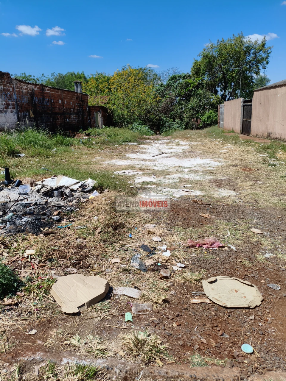 Imagens do imóveis terreno vila santa terezinha