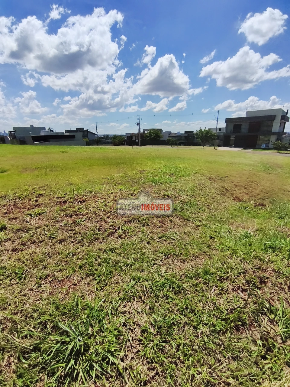 Imagens do imóveis Condomínio Golden Park 2