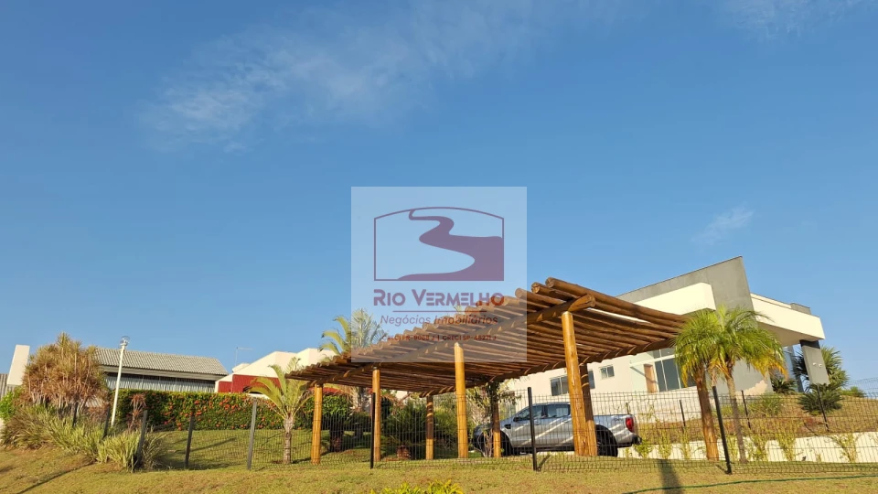 CASA COM 4 QUARTOS AMPLOS NO ECOVILLAS DO LAGO