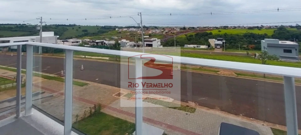 SOBRADO COM 3 DORMITÓRIOS NO CONDOMÍNIO ARAGUARI