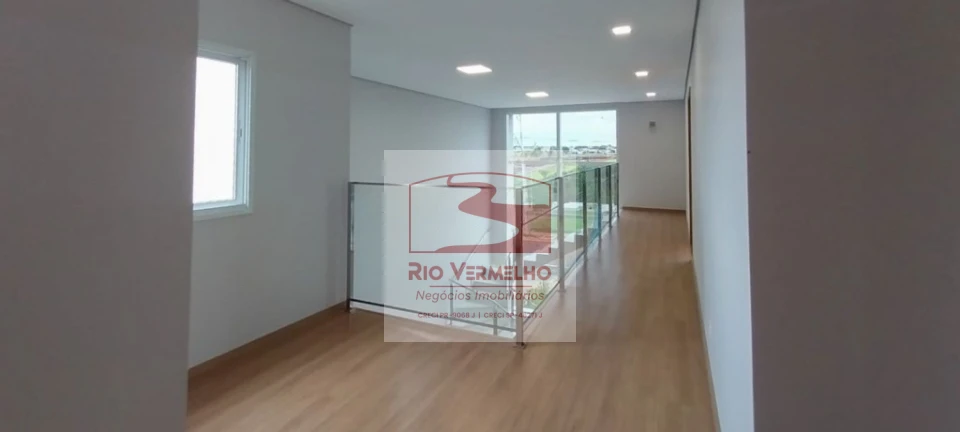 SOBRADO COM 3 DORMITÓRIOS NO CONDOMÍNIO ARAGUARI