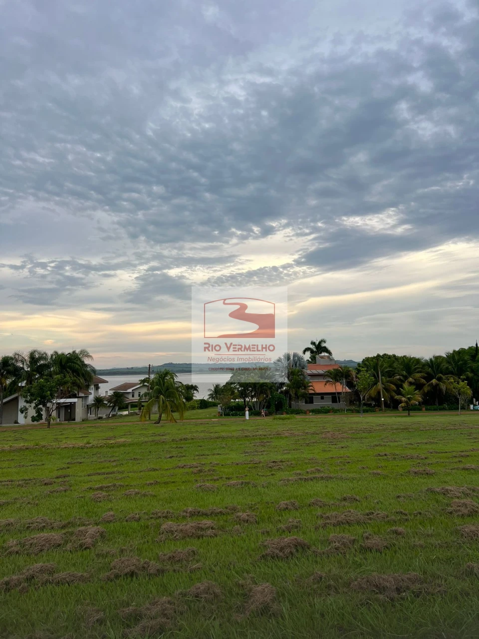 TERRENO ILHA DO SOL