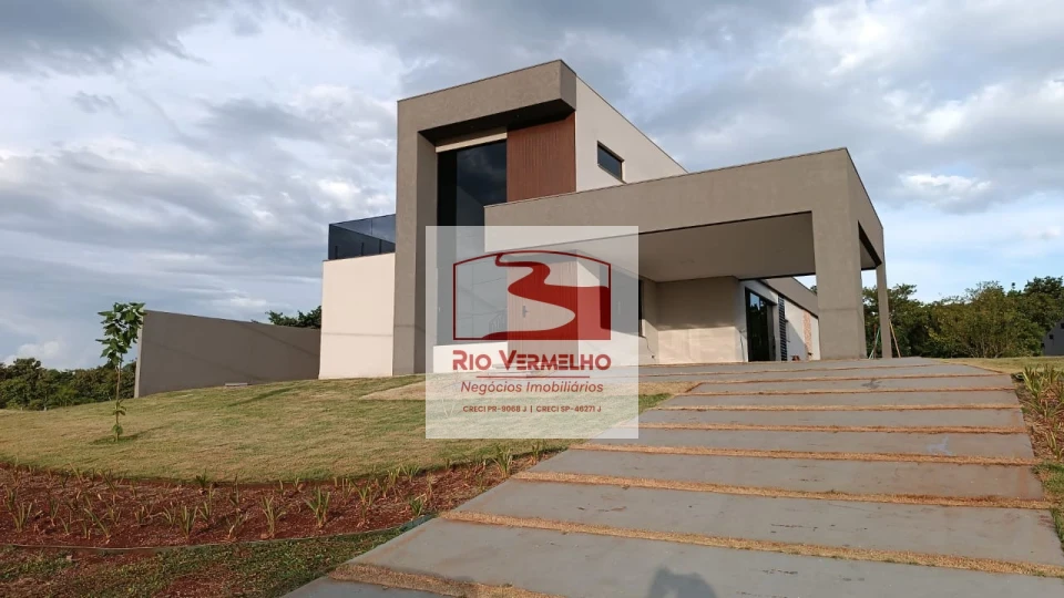 CASA COM 3 SUÍTES NO ECOVILLAS DO LAGO