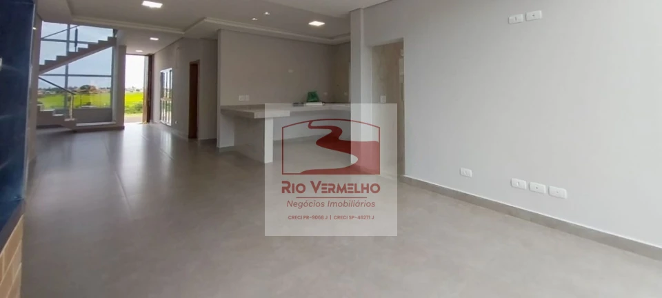 SOBRADO COM 3 DORMITÓRIOS NO CONDOMÍNIO ARAGUARI