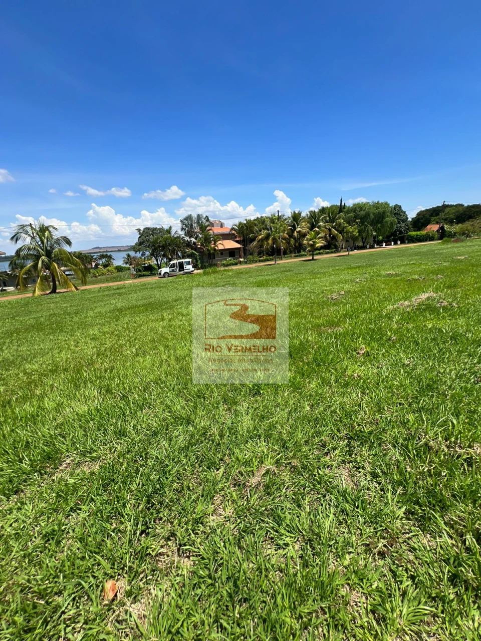 TERRENO ILHA DO SOL