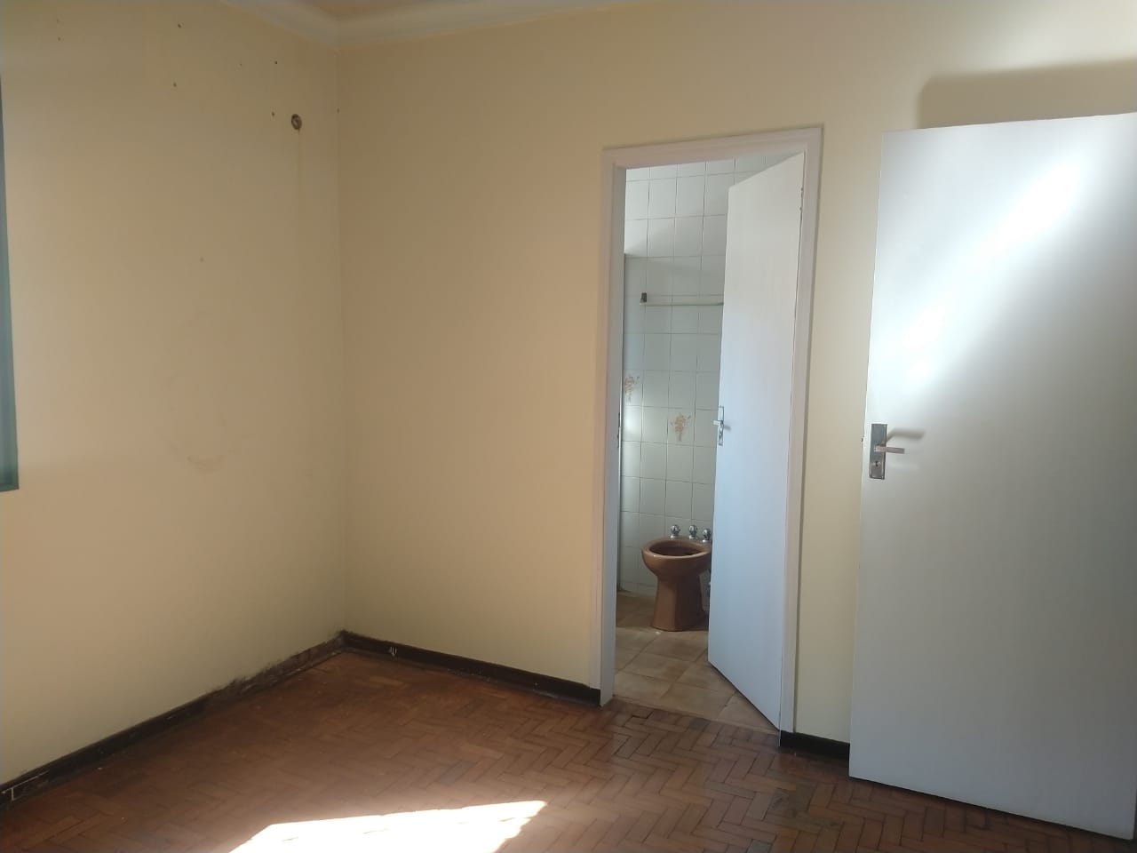 Imagens do imóveis Casa à venda 3 Quartos, 1 Suite, 2 Vagas, 212.35M², Santa Mônica, Londrina - PR