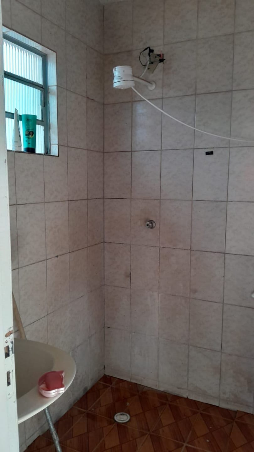 Imagens do imóveis Casa à venda, Conjunto Habitacional Maria Cecília Serrano de Oliveira, Londrina, PR