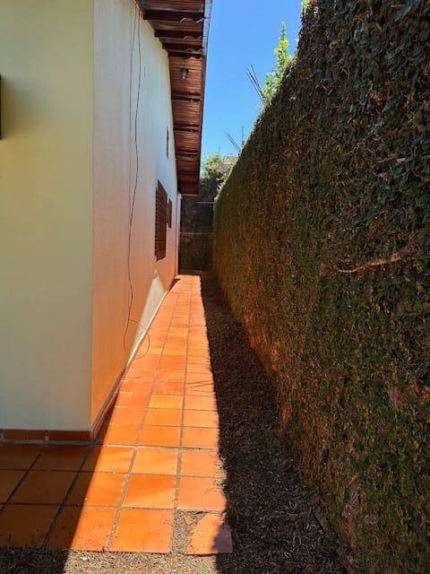 Imagens do imóveis OPORTUNIDADE - Imóvel locado à venda, 2 Quartos, 2 Vagas, 103.28M², Conjunto Habitacional Santiago II, Londrina - PR