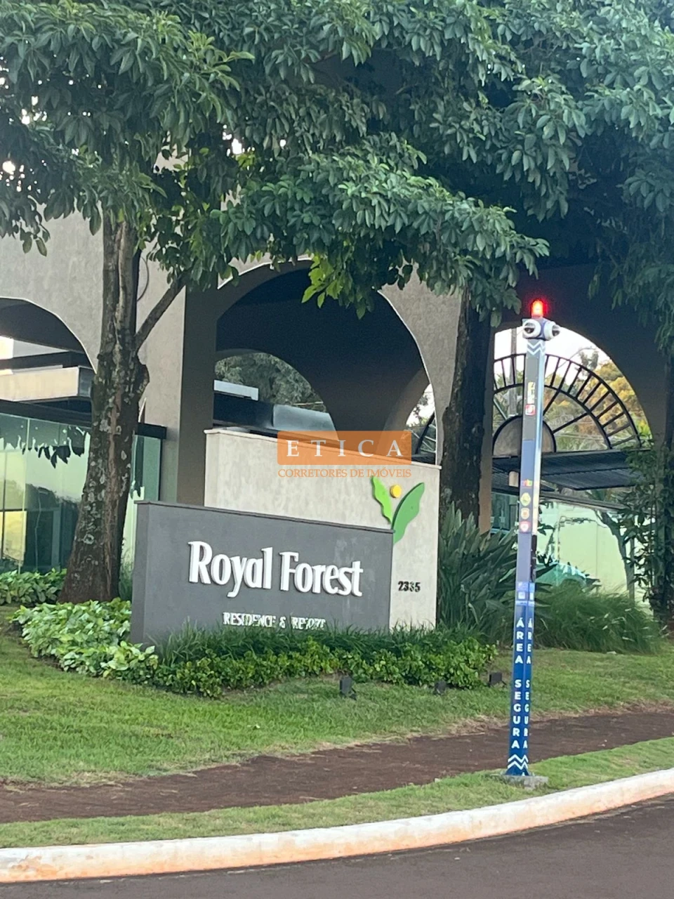 Imagens do imóveis CONDOMÍNIO RESIDENCIAL ROYAL FOREST