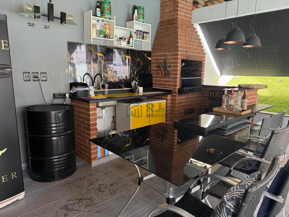 Imagens do imóveis Casa Em Condomínio À Venda Parque Residencial Alcântara Londrina