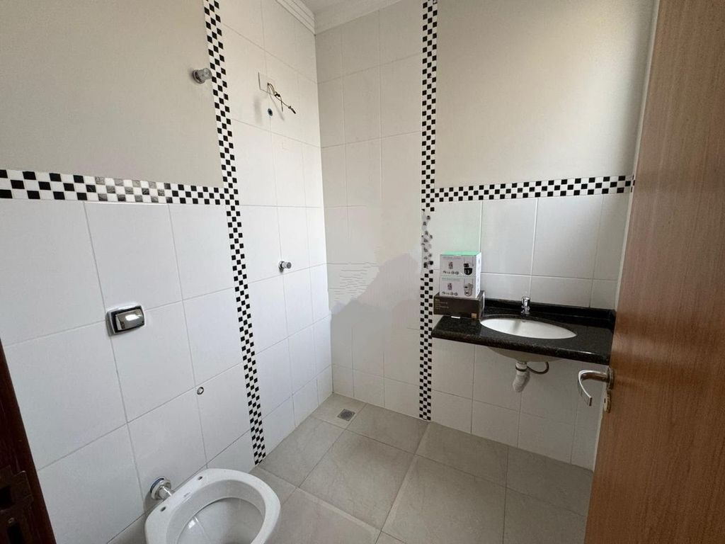 CASA GEMINADA À VENDA ? ZONA LESTE ? LONDRINA/PR