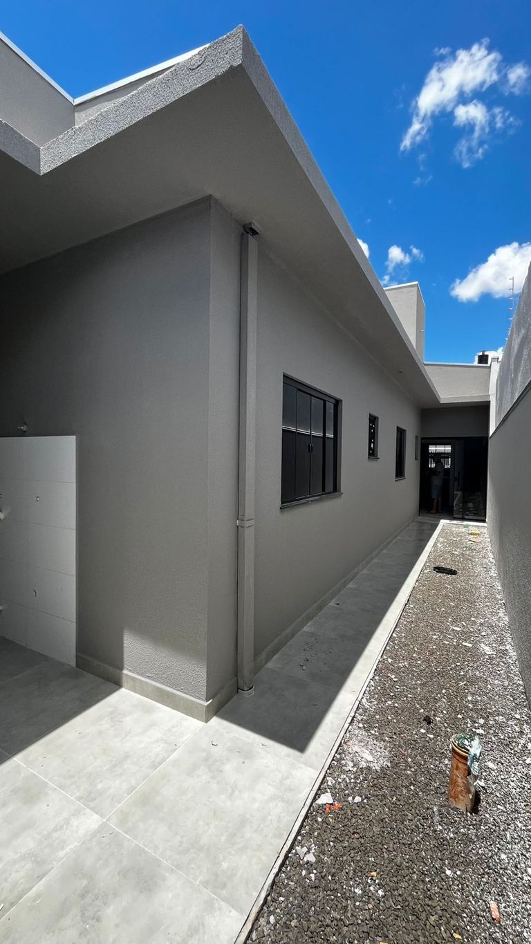 VENDE ? CASA GEMINADA NA ZONA NORTE DE LONDRINA