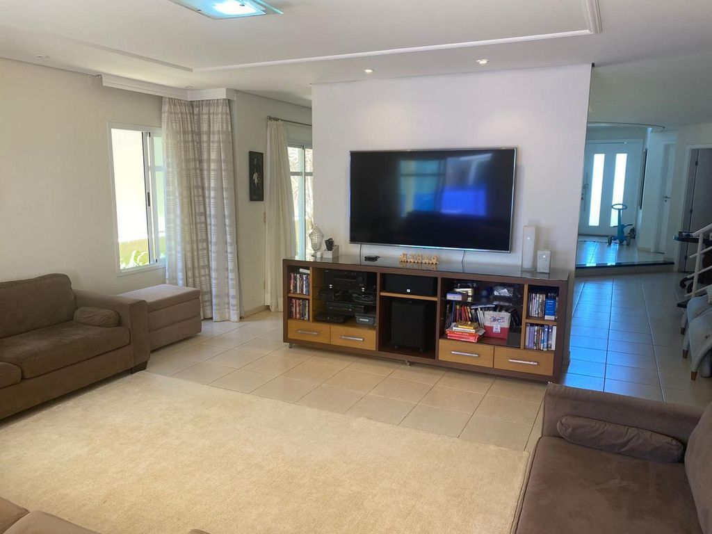 Venda/Permuta, Sobrado de Alto Padrão Recanto Pitanguá - Londrina PR