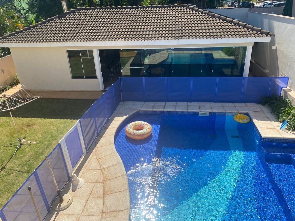 Venda/Permuta, Sobrado de Alto Padrão Recanto Pitanguá - Londrina PR