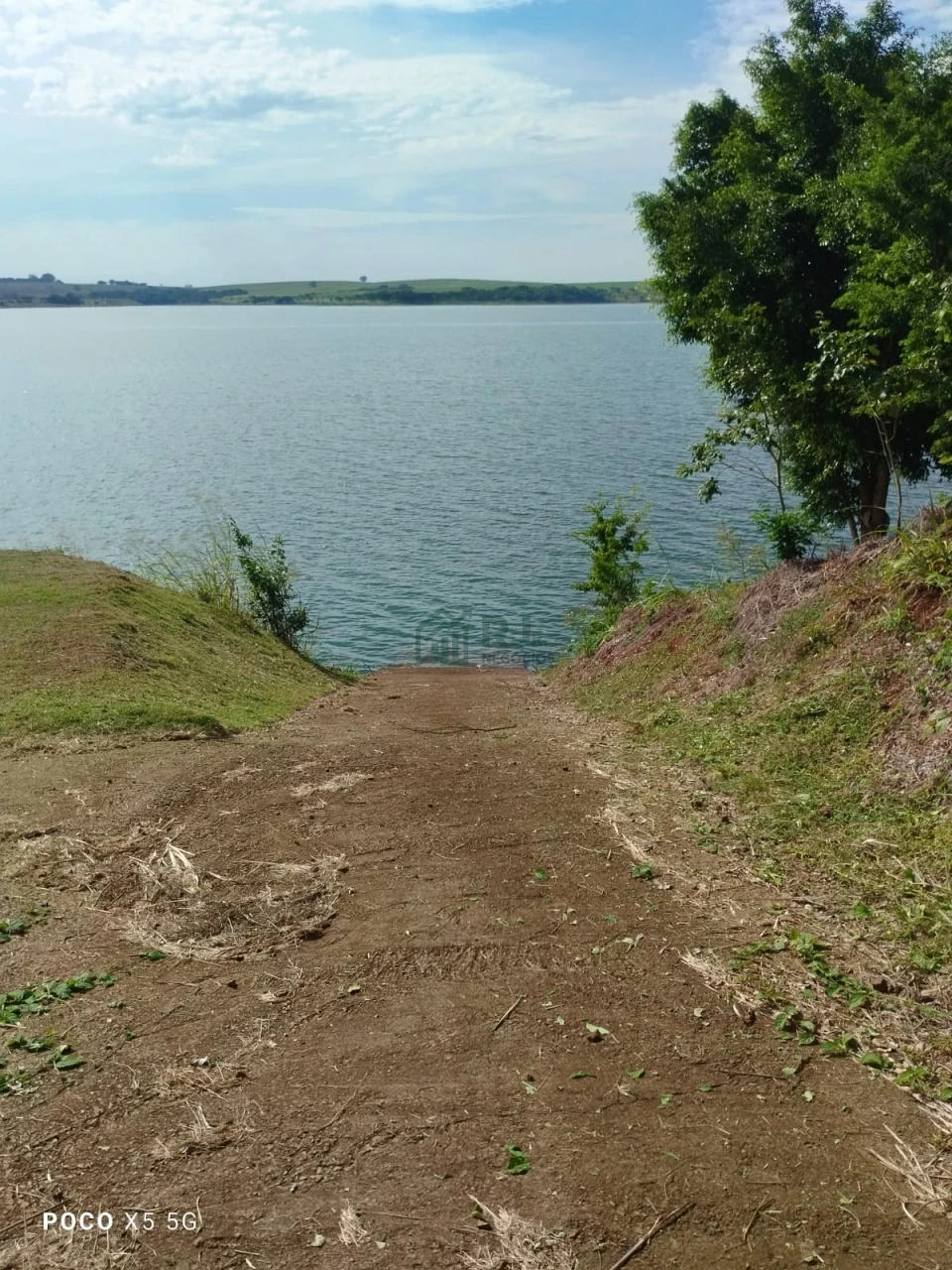 Imagens do imóveis Chácara Molhada de 4.000 m² no Condomínio Riviera do Nascente – Alvorada do Sul