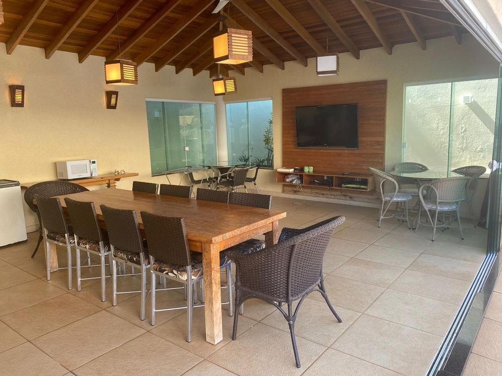 Venda/Permuta, Sobrado de Alto Padrão Recanto Pitanguá - Londrina PR