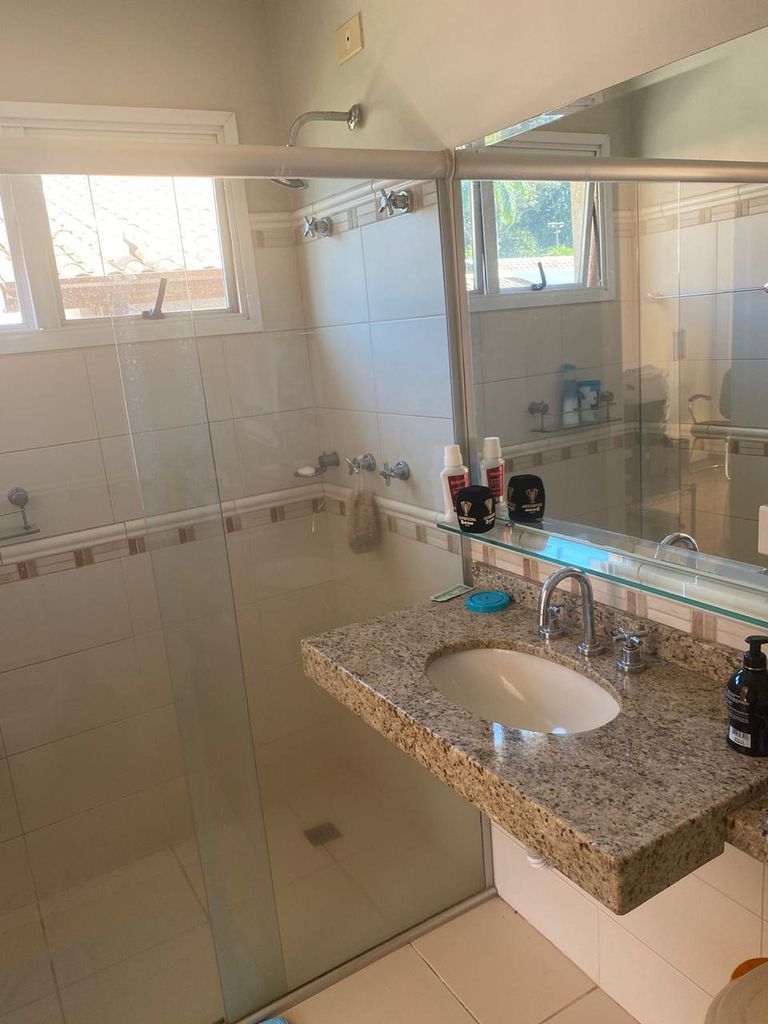 Venda/Permuta, Sobrado de Alto Padrão Recanto Pitanguá - Londrina PR