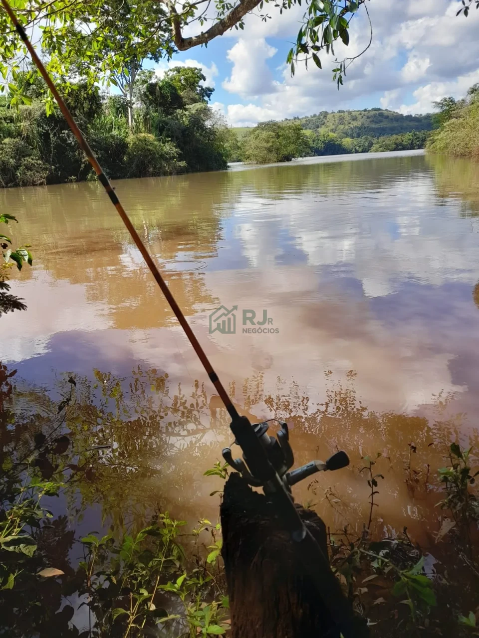 Imagens do imóveis Chácara à Venda no Condomínio Recanto do Dourado – Ibiporã/PR