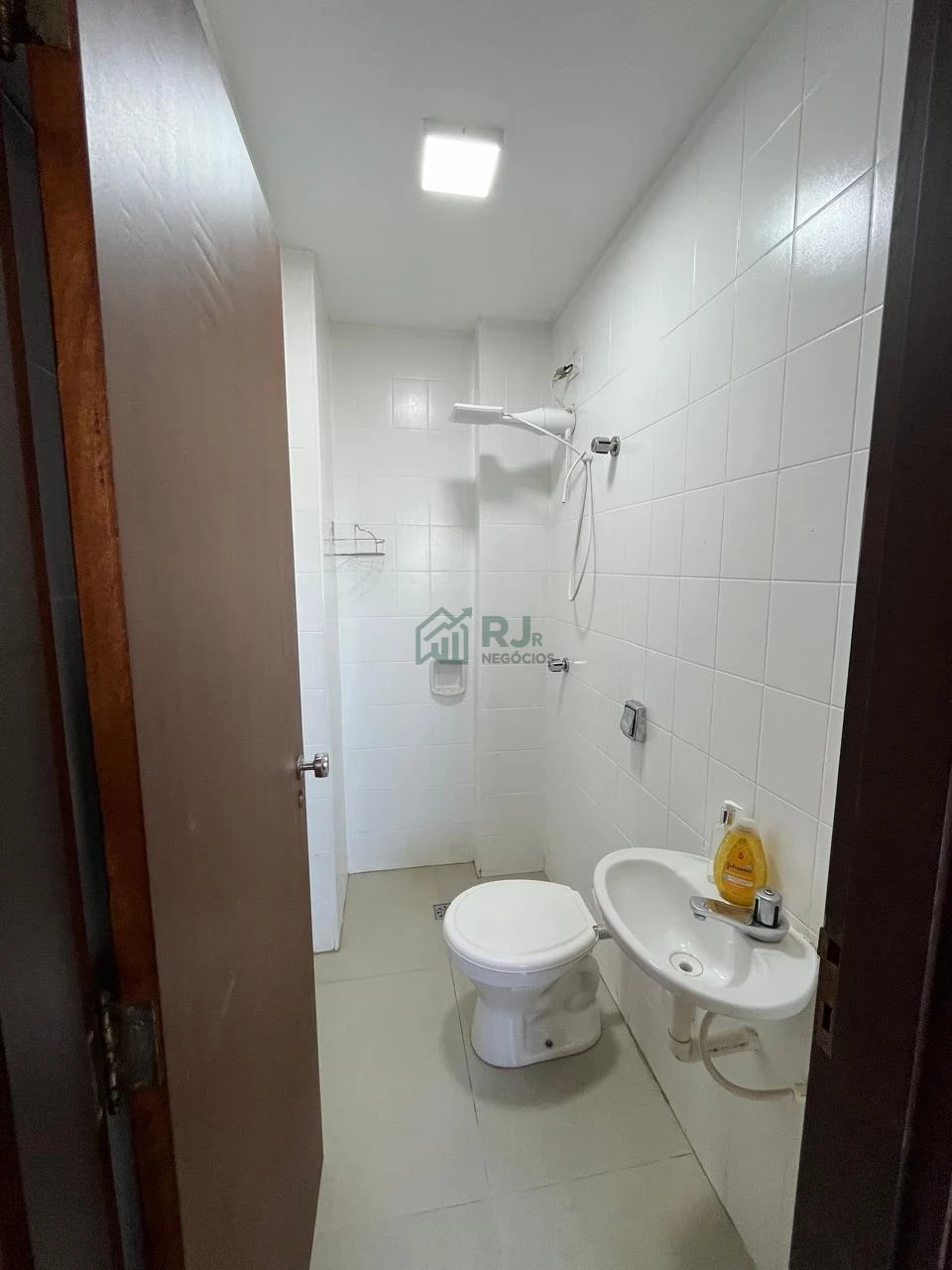 Apartamento Amplo com 3 Quartos e Suíte à Venda no Centro de Londrina