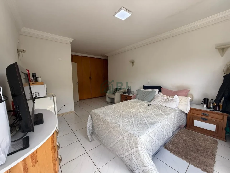 Imagens do imóveis Casa Em Condomínio À Venda Parque Residencial Alcântara Londrina