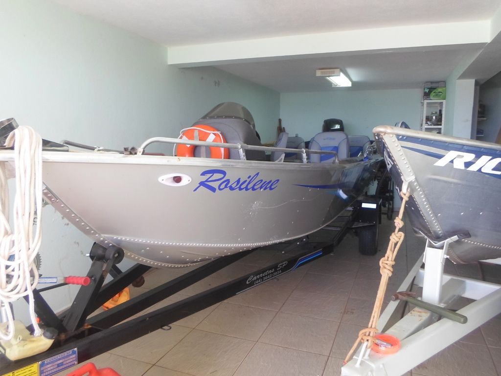 Chácara Molhada de Alto Padrão ? Pé na Água ? Primeiro de Maio/PR