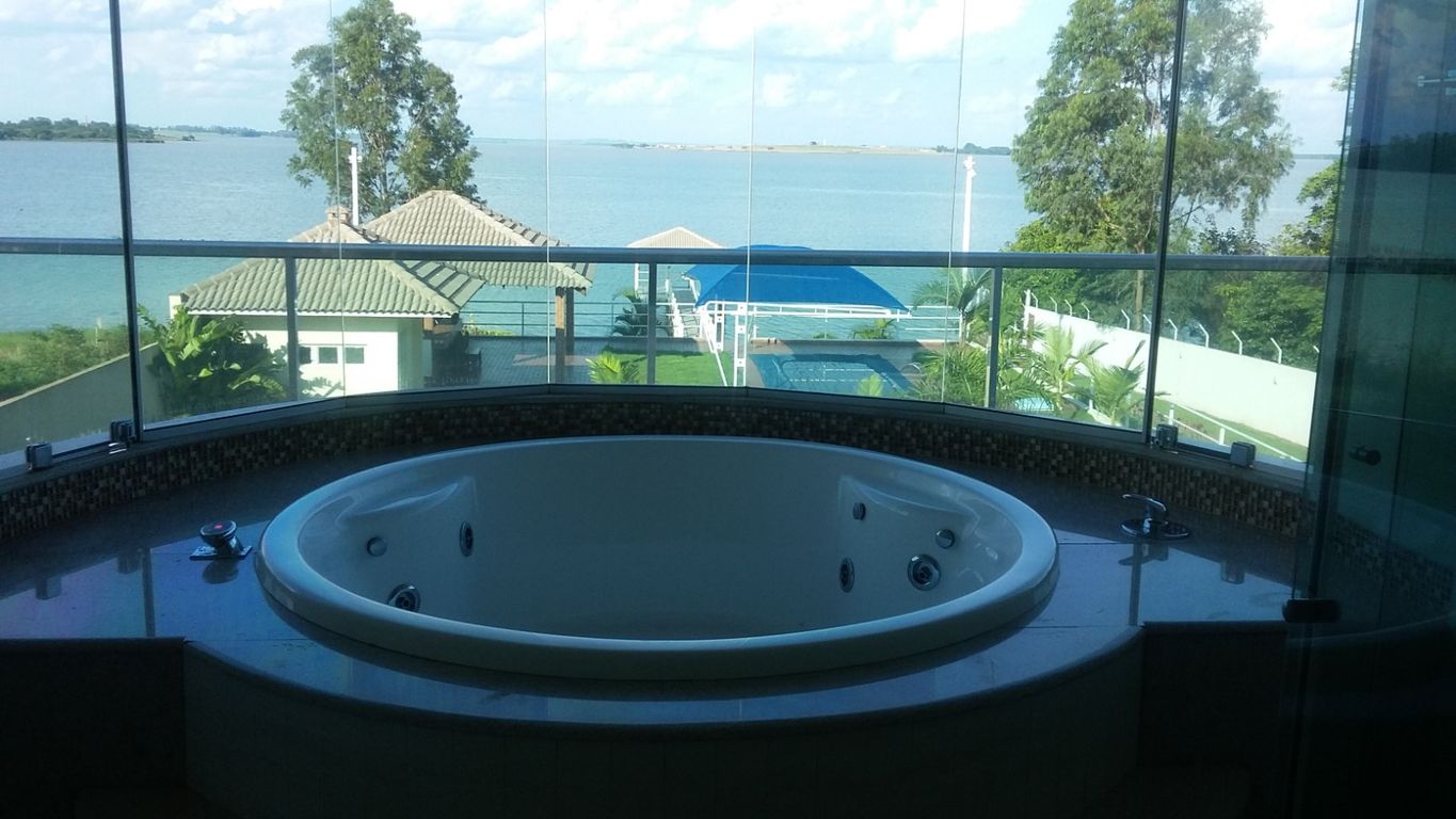 Chácara Molhada de Alto Padrão ? Pé na Água ? Primeiro de Maio/PR