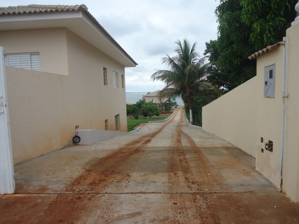 Chácara Molhada de Alto Padrão ? Pé na Água ? Primeiro de Maio/PR