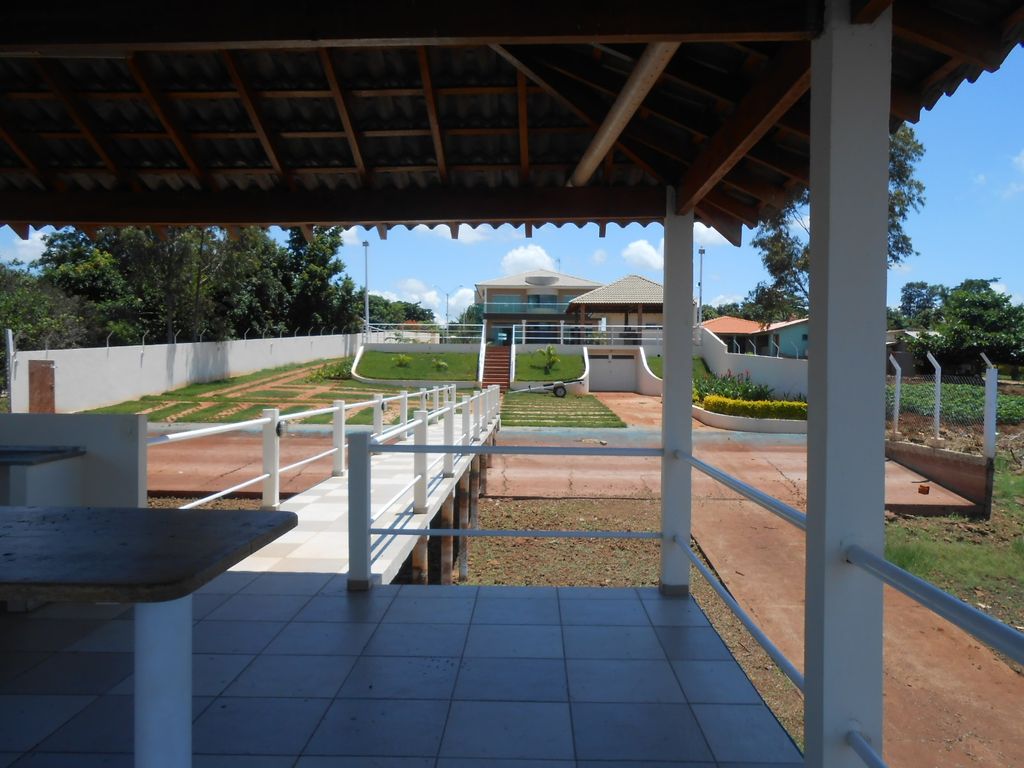 Chácara Molhada de Alto Padrão ? Pé na Água ? Primeiro de Maio/PR