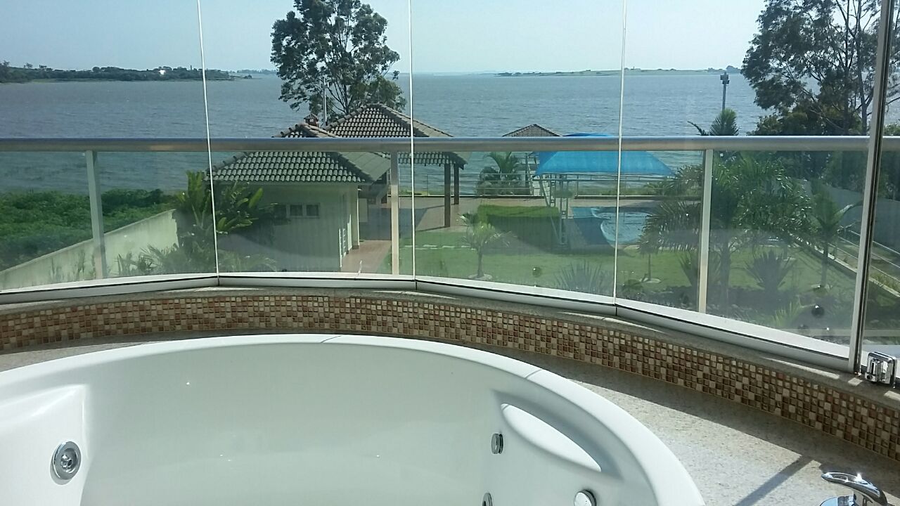 Chácara Molhada de Alto Padrão ? Pé na Água ? Primeiro de Maio/PR