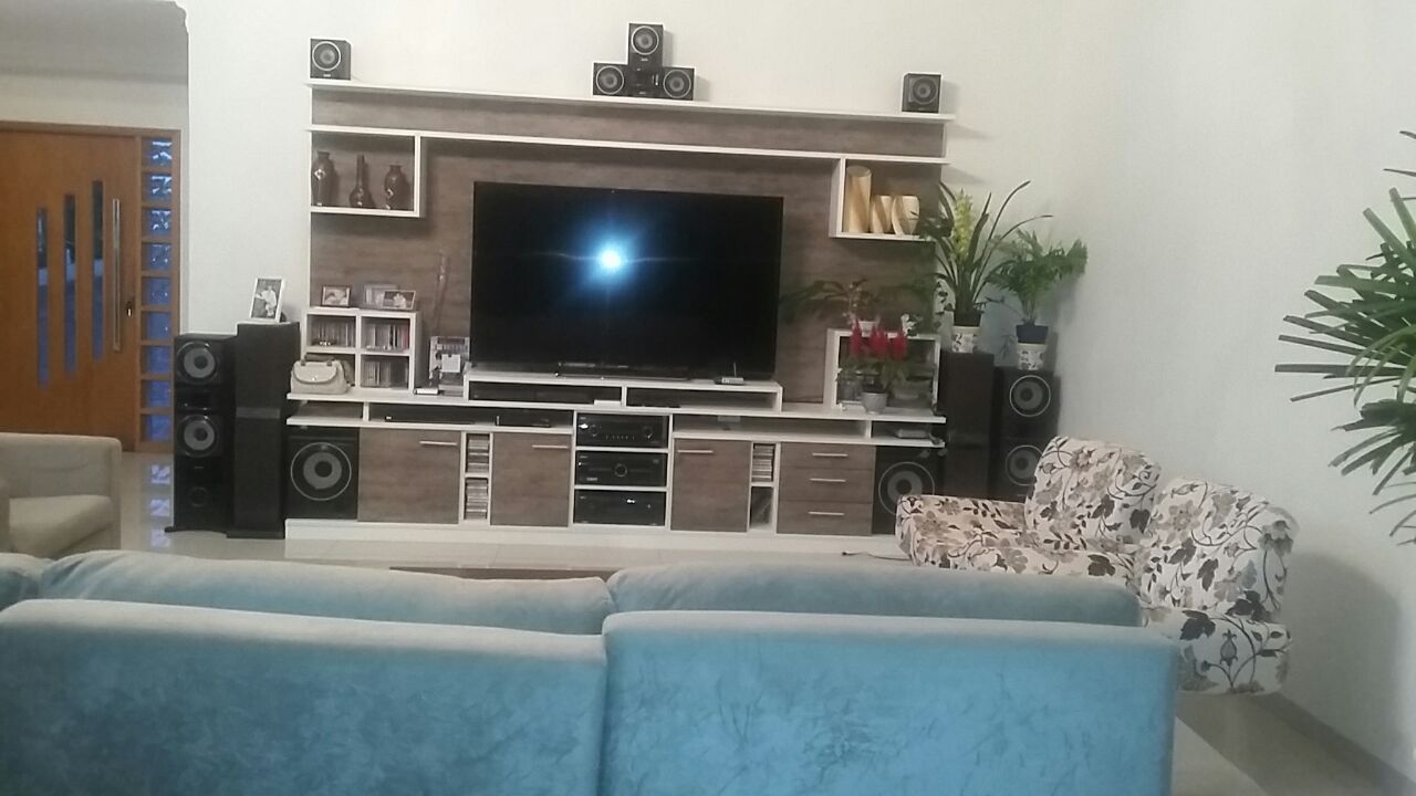 Chácara Molhada de Alto Padrão ? Pé na Água ? Primeiro de Maio/PR