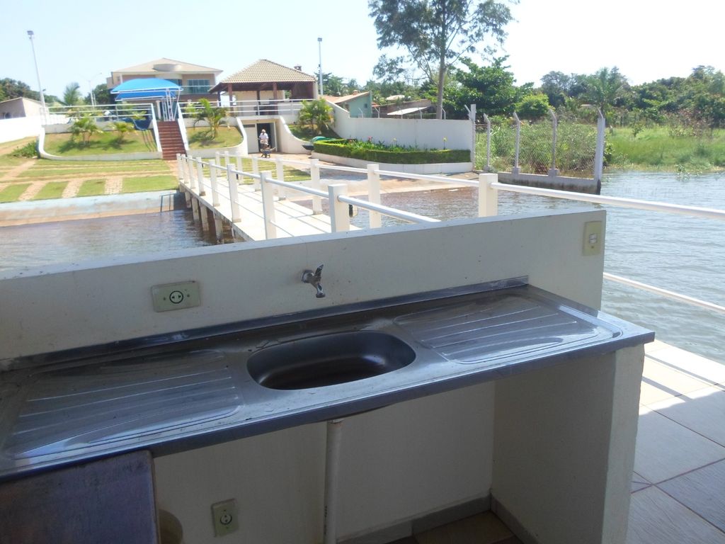 Chácara Molhada de Alto Padrão ? Pé na Água ? Primeiro de Maio/PR