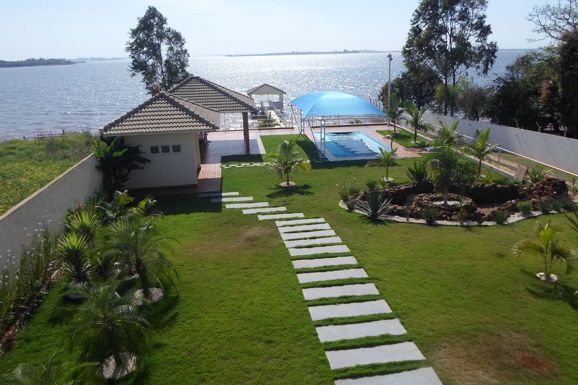 Chácara Molhada de Alto Padrão ? Pé na Água ? Primeiro de Maio/PR