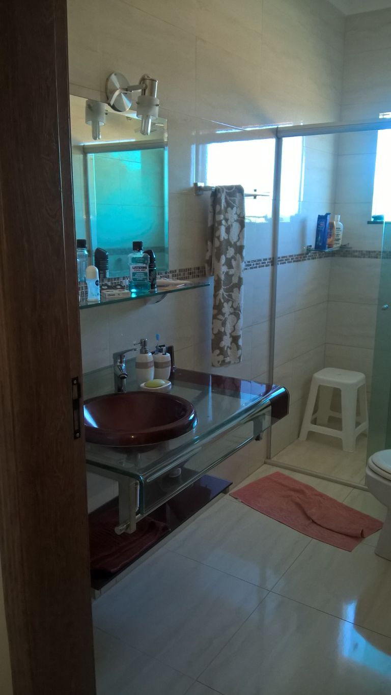 Imagens do imóveis Chácara Molhada de Alto Padrão ? Pé na Água ? Primeiro de Maio/PR