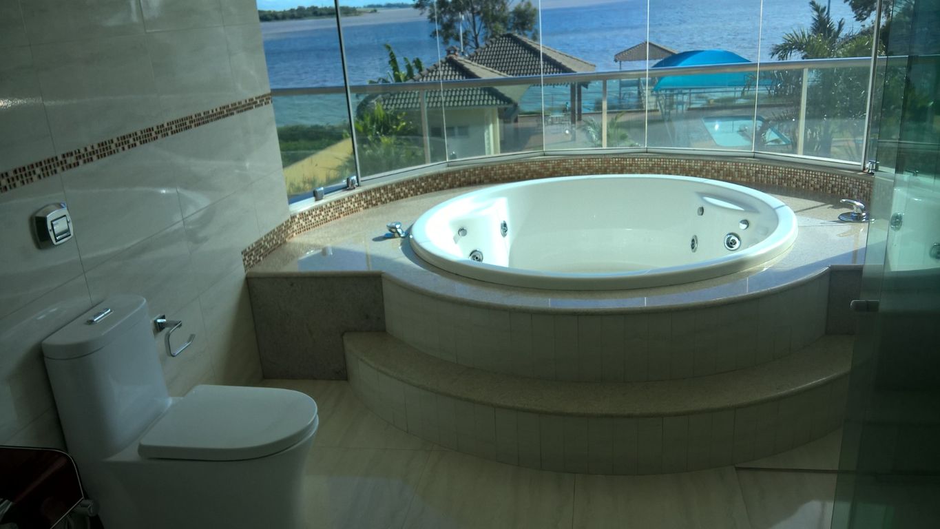 Imagens do imóveis Chácara Molhada de Alto Padrão ? Pé na Água ? Primeiro de Maio/PR