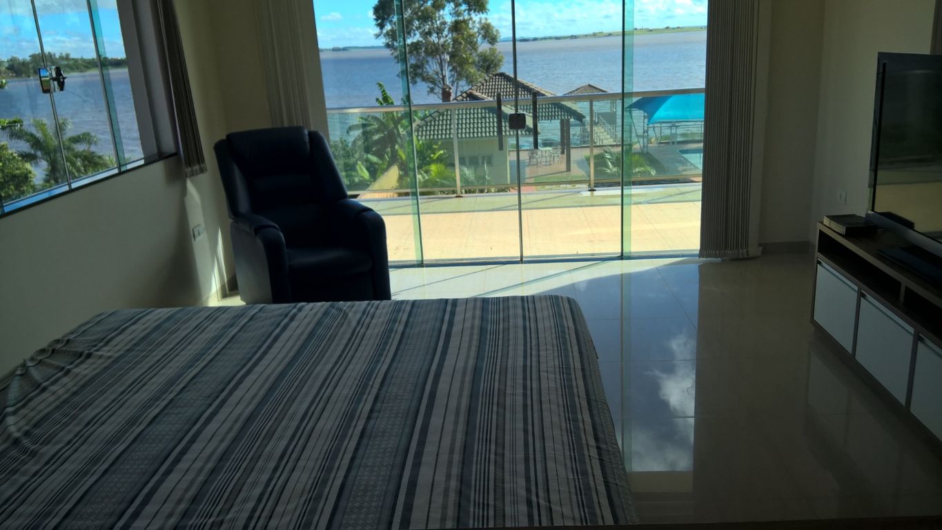 Imagens do imóveis Chácara Molhada de Alto Padrão ? Pé na Água ? Primeiro de Maio/PR