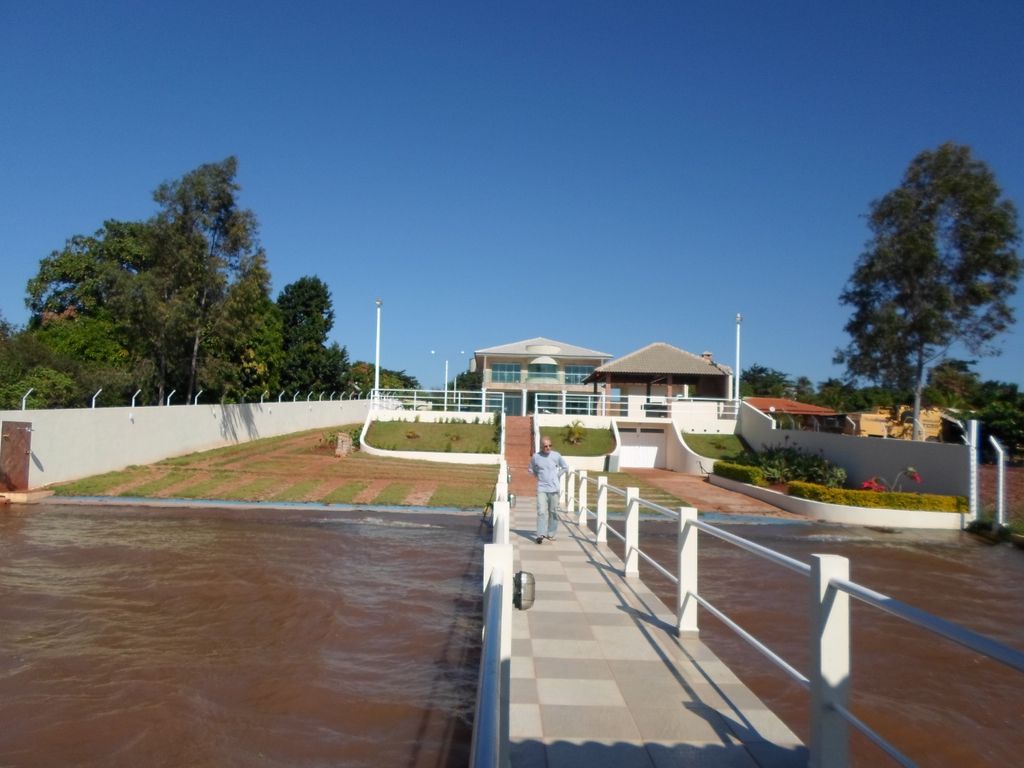 Imagens do imóveis Chácara Molhada de Alto Padrão ? Pé na Água ? Primeiro de Maio/PR