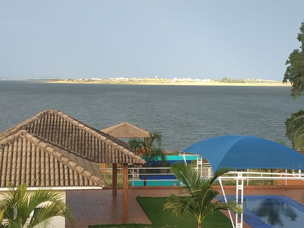 Imagens do imóveis Chácara Molhada de Alto Padrão ? Pé na Água ? Primeiro de Maio/PR