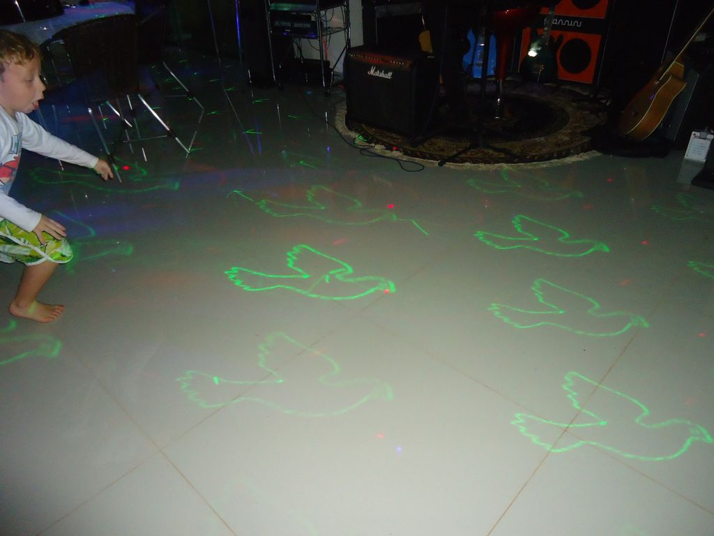 Imagens do imóveis Chácara Molhada de Alto Padrão ? Pé na Água ? Primeiro de Maio/PR