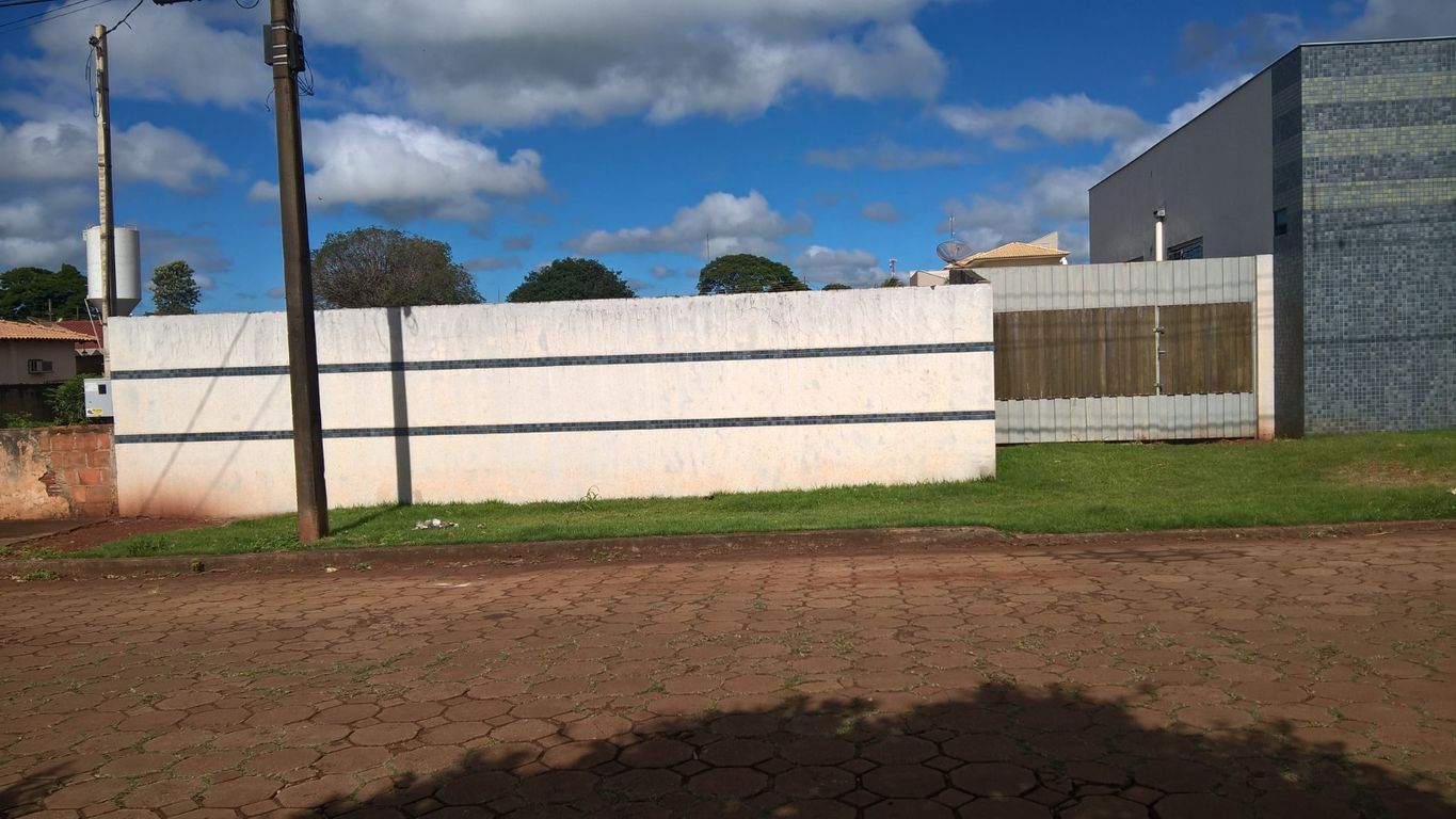 Prédio Comercial + Terreno à Venda ? Centro de Primeiro de Maio/PR