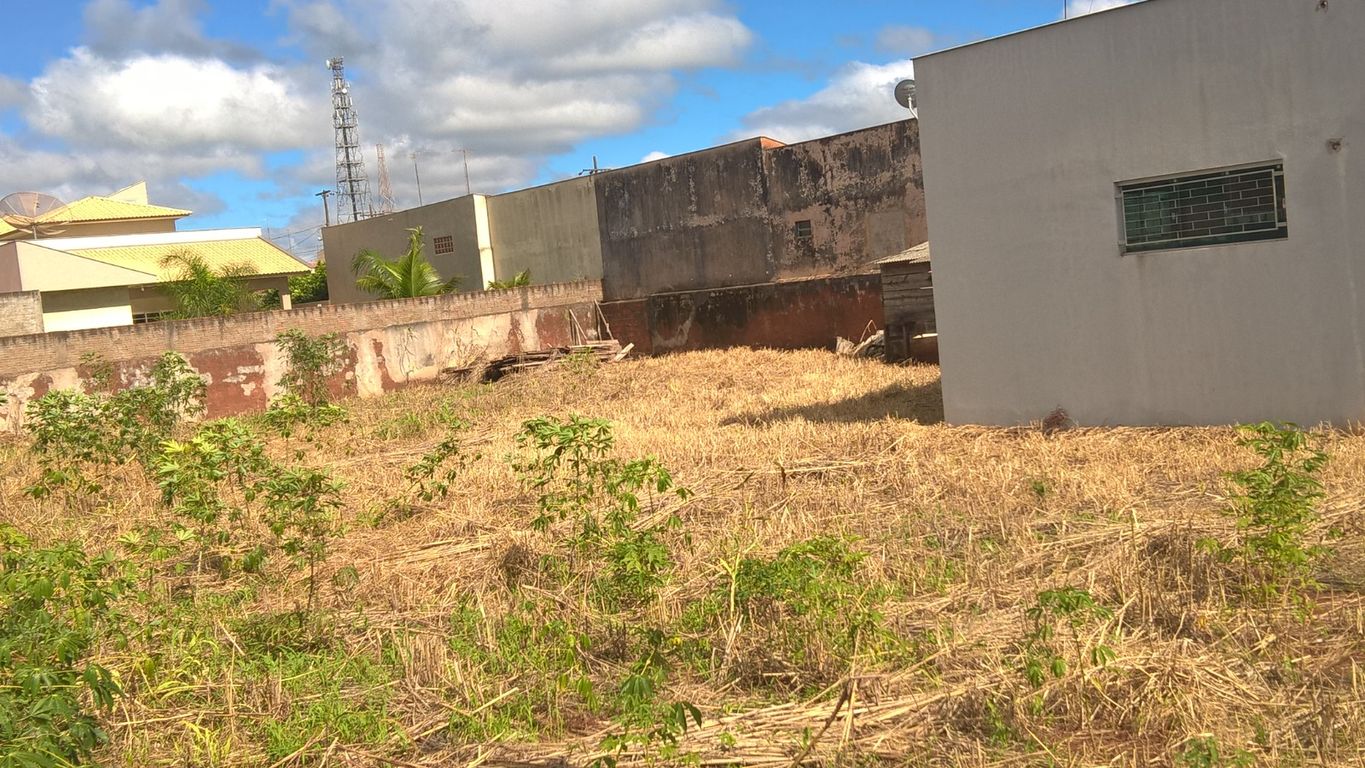 Prédio Comercial + Terreno à Venda ? Centro de Primeiro de Maio/PR