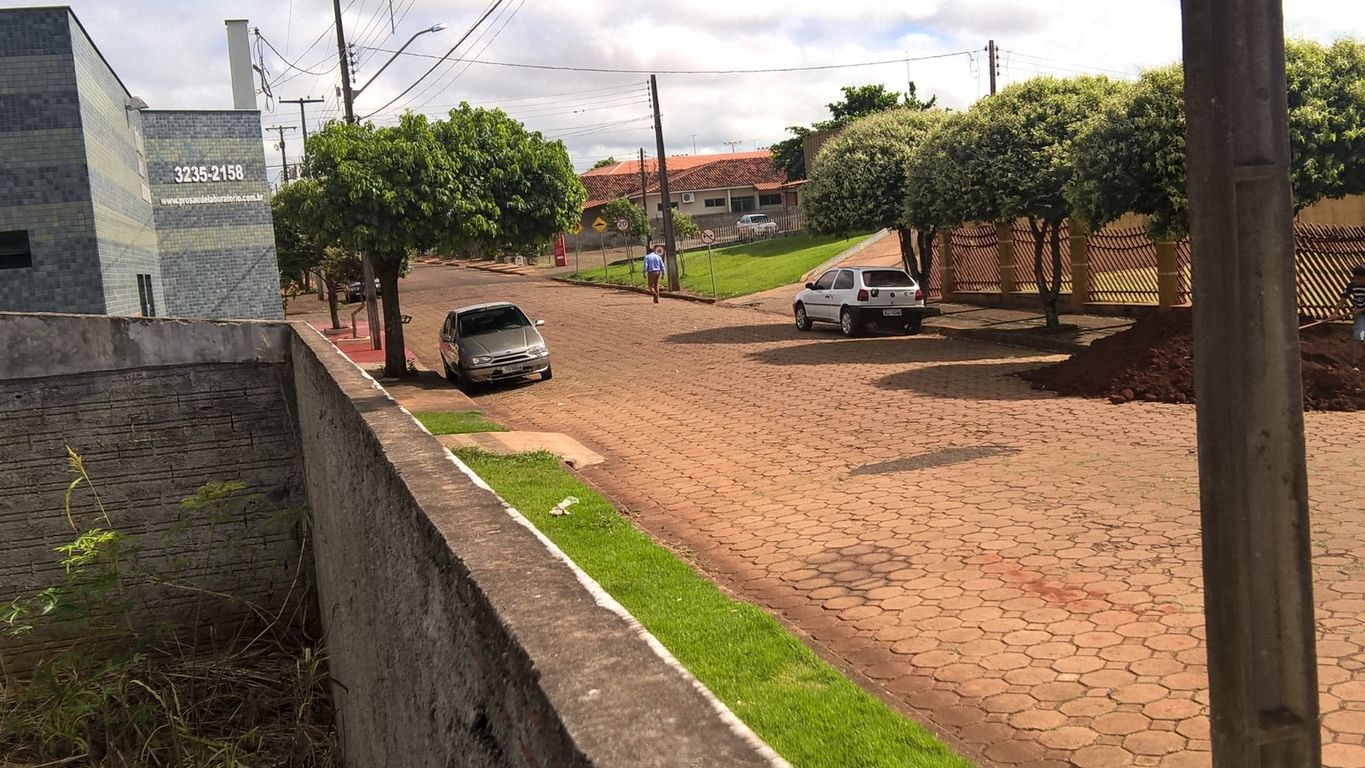 Prédio Comercial + Terreno à Venda ? Centro de Primeiro de Maio/PR