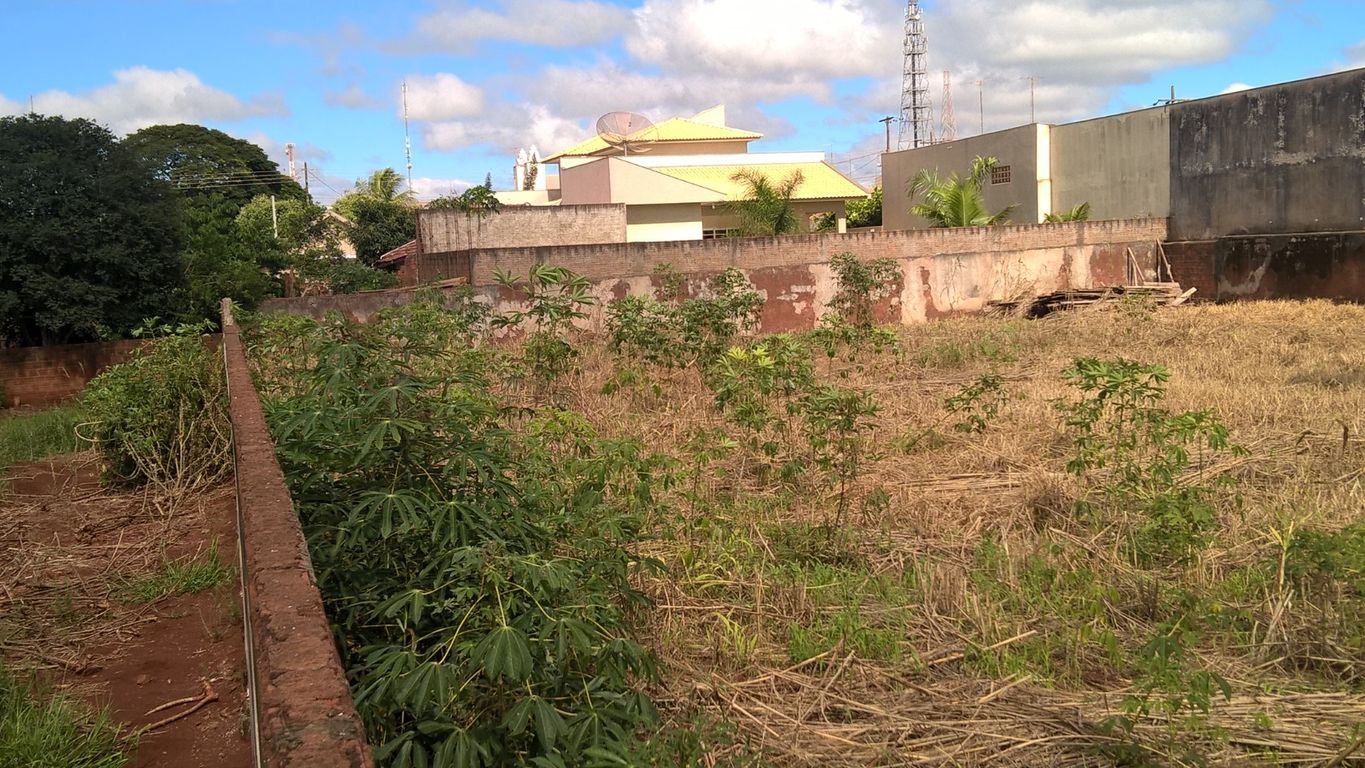 Prédio Comercial + Terreno à Venda ? Centro de Primeiro de Maio/PR